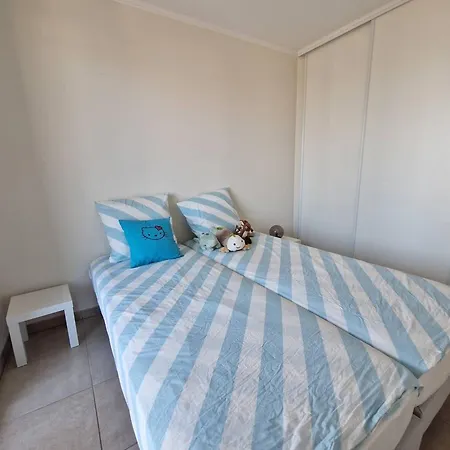 Climatise 2 Avec Terrasse Et Cuisine Equipee - Fr-1-100-344 *