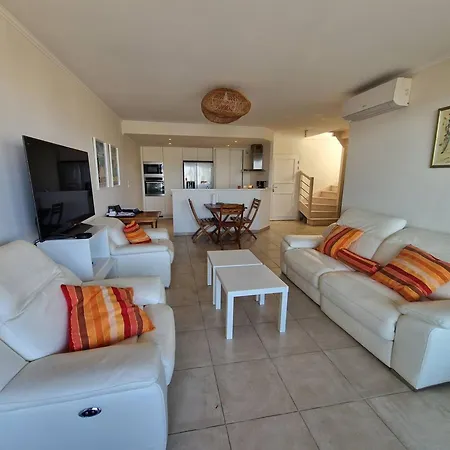 Climatise 2 Avec Terrasse Et Cuisine Equipee - Fr-1-100-344 Cavalaire-sur-Mer
